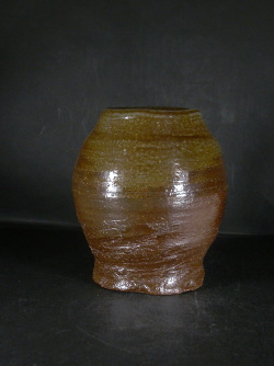 備前焼　穴窯　備前焼物故作家　前嶋　五一郎　黄ゴマ壷７６