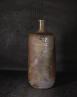 お買得　備前焼　登窯　岡山県無形文化財　松井　輿之　共箱付き桟切り・黄ゴマ一輪花入２６