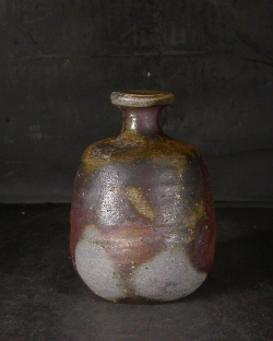 備前焼　登窯　備前市無形文化財　佐藤　苔助　共箱付き桟切り・黄ゴマ徳利１４