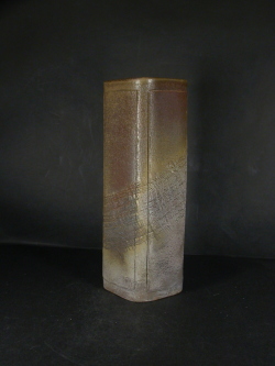 備前焼 登窯 岡山県無形文化財 松井 輿之 四方桟共箱付き桟切・黄ゴマ