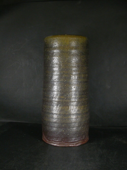 備前焼　穴窯　備前焼中堅作家　吉田　浩一　大振りな黄ゴマ花入１１