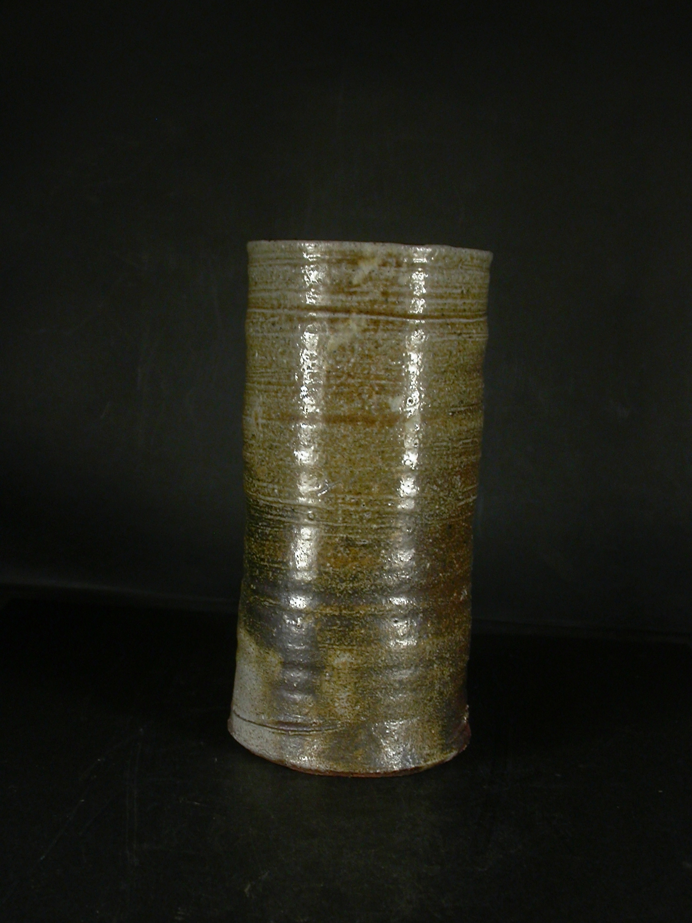 備前焼　穴窯　備前焼女流作家　前嶋　類子　最新作自然桟切・黄ゴマ花入３