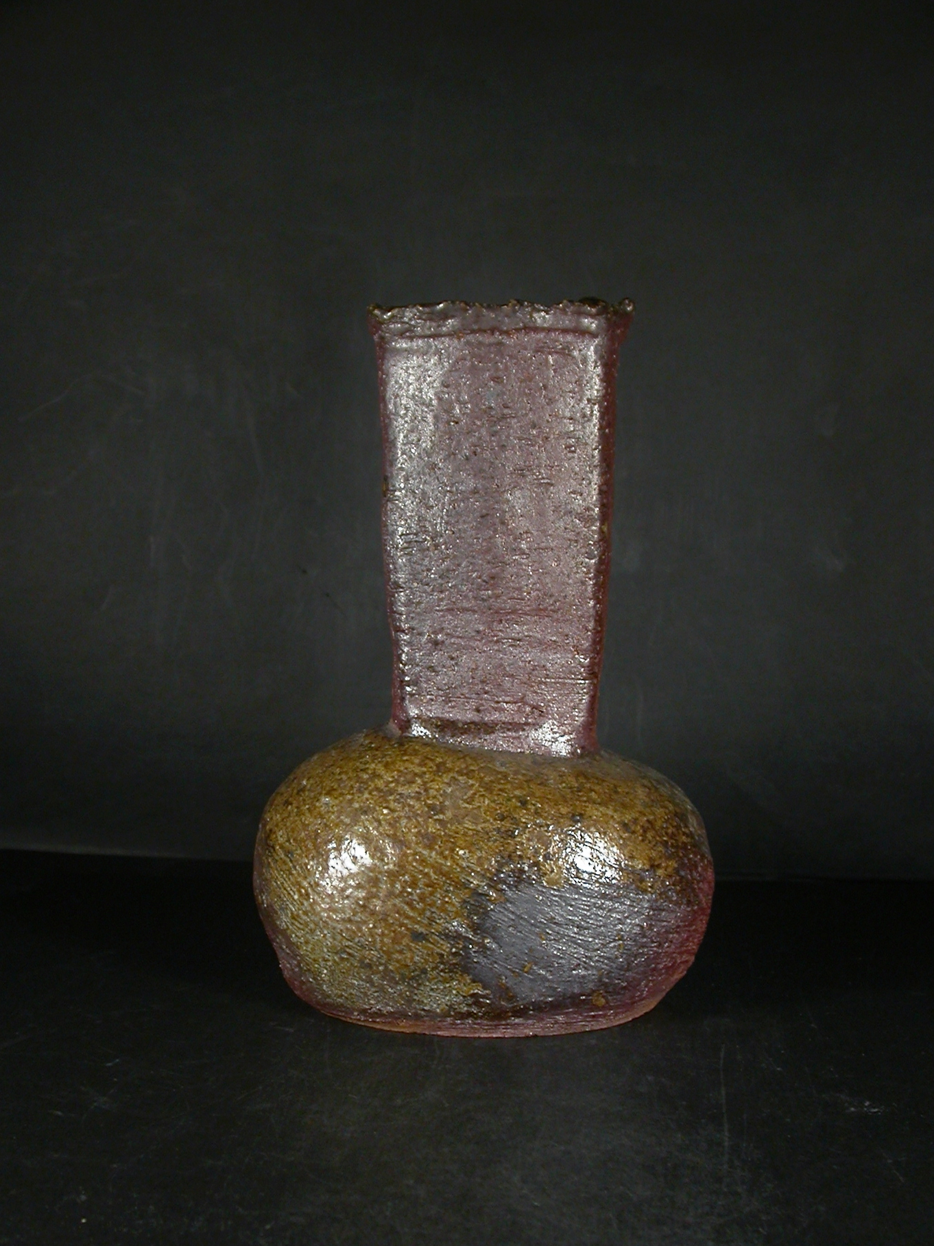 備前焼 穴窯 備前焼物故作家 前嶋 五一郎 手捻り自然桟切・黄ゴマ砧花