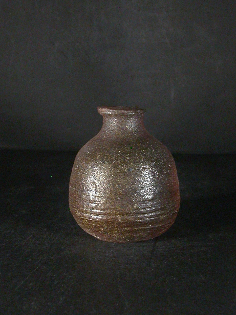 お買得　備前焼　穴窯　備前焼物故作家　前嶋　五一郎　黄ゴマ小徳利６６