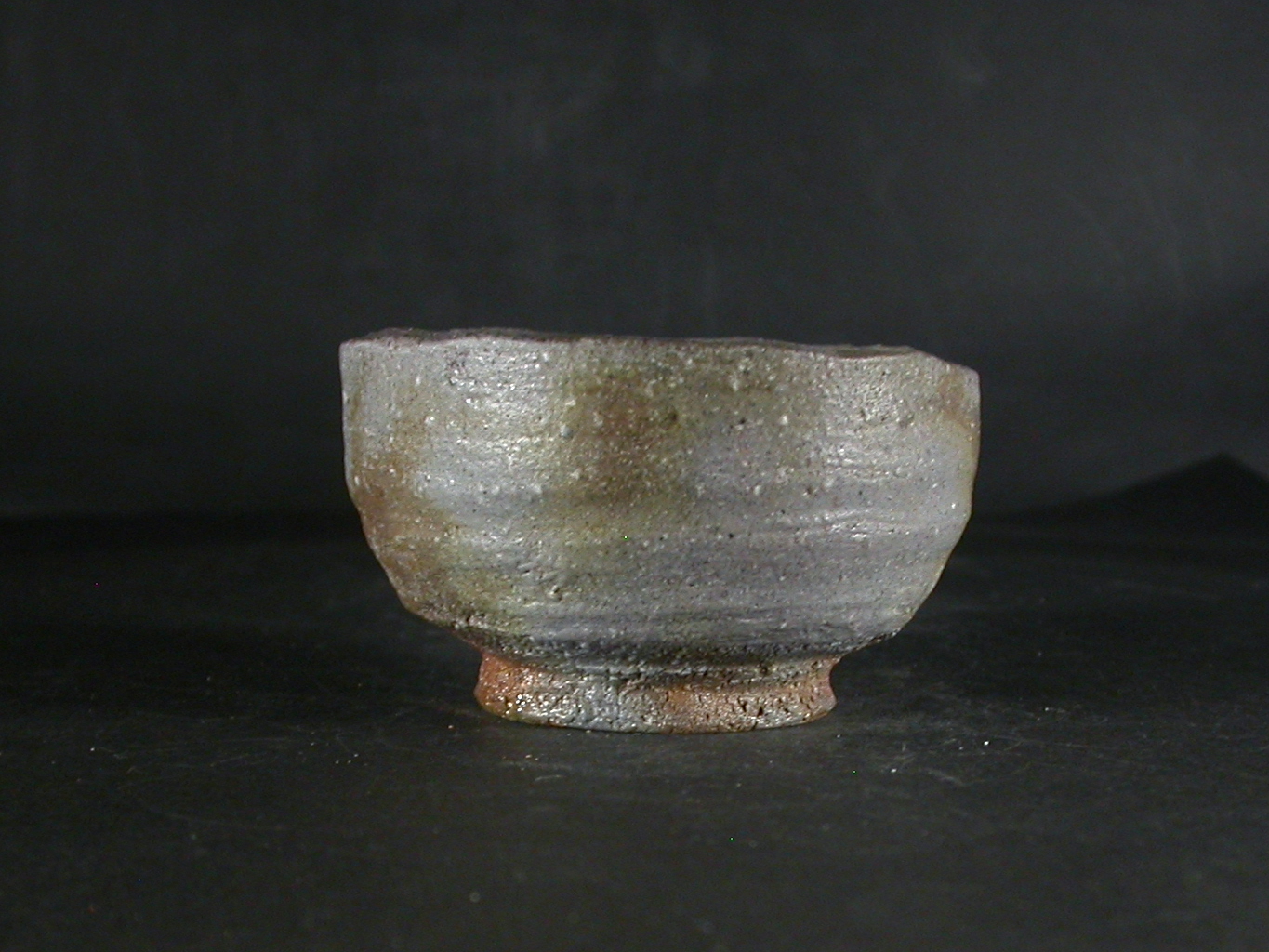 備前焼　穴窯　備前焼物故作家　前嶋　五一郎　金彩・自然桟切・黄ゴマぐい呑１４