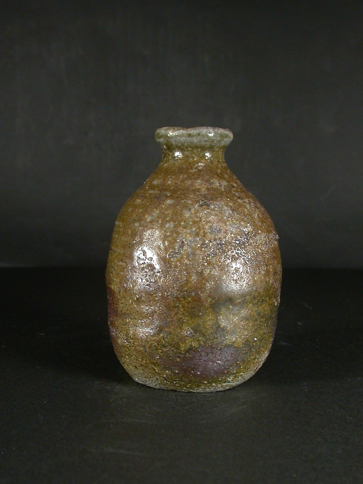 備前焼　穴窯　備前焼女流作家　前嶋　類子　最新作黄ゴマ徳利８