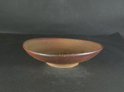 備前焼　穴窯　備前焼異色作家　吉岡　勝巳　最新作１５．５センチ緋襷・焦げ茶のゴマ深皿１９