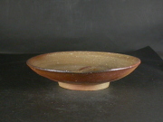 備前焼　穴窯　備前焼異色作家　吉岡　勝巳　最新作１５センチ緋襷・焦げ茶のゴマ皿３９