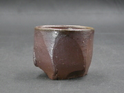 処分品　備前焼　穴窯　備前焼異色作家　吉岡　勝巳　最新作黄ゴマ面取・鎬ぐい呑９