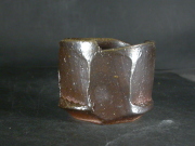 備前焼　穴窯　備前焼異色作家　吉岡　勝巳　最新作面取り・鎬黄ゴマフリーカップ１８