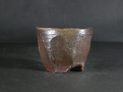備前焼　穴窯　備前焼異色作家　吉岡　勝巳　最新作黄ゴマ面取・鎬ぐい呑１９