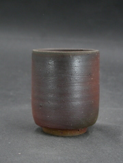 備前焼　登窯　備前焼ベテラン作家　行吉　素心　黄ゴマ湯呑１