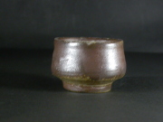 備前焼　穴窯　作者不詳　黄ゴマぐい呑１