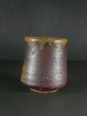 月間特価品　備前焼　穴窯　備前焼人気作家　故森　青史　共箱付黄ゴマ湯呑１