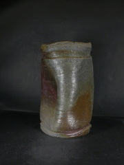 備前焼　穴窯　備前焼人気作家　多久　守　伊部手手捻り窯変花入２