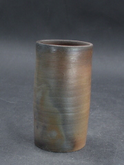 備前焼　登窯　作者不詳　桟切・黄ゴマビール他グラス３