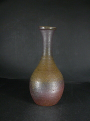 備前焼　登窯　備前焼中堅作家　小山　真吾　共箱付き黄ゴマ大振りな鶴首徳利花入１