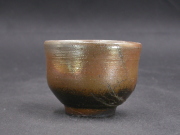 備前焼　登窯　備前焼窯元　松園　金彩・黄ゴマぐい呑２