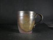 備前焼　登窯　備前焼中堅作家　竹内　靖之（山本）　最新作金彩・黄ゴマ手付きカップ５