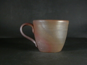 備前焼　登窯　備前焼中堅作家　竹内　靖之（山本）　最新作金彩・黒ゴマ手付きカップ１４