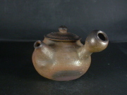 備前焼　登窯　備前焼中堅作家　竹内　靖之（山本）　最新作金彩・黄ゴマ横手急須１