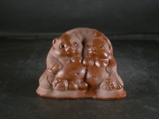 備前焼　備前焼中堅作家　片岡　聖観　小振りな緋狸置物２