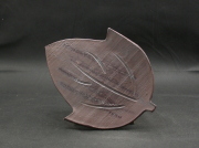 処分品　備前焼　登窯　岡山県無形文化財　吉本　正　１７．５センチ緋襷葉皿１