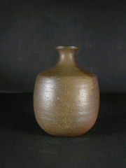 月間特価品　備前焼　登窯　備前市無形文化財　森　泰司　四方桟共箱付き緋襷・黄ゴマ徳利１０