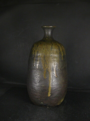 備前焼　穴窯　備前焼物故作家　小山　日出男　１．４升伊部手黄ゴマ黒備前焼酎保存用大徳利・花入１