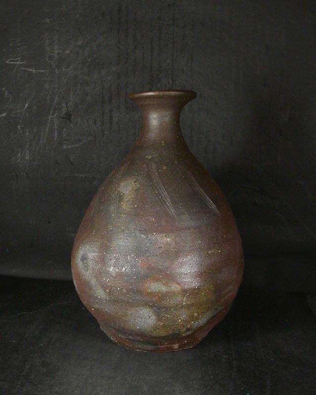 備前焼　登窯　岡山県無形文化財　故伊勢崎　満　共箱付き桟切焼酎保存用大徳利・花入１