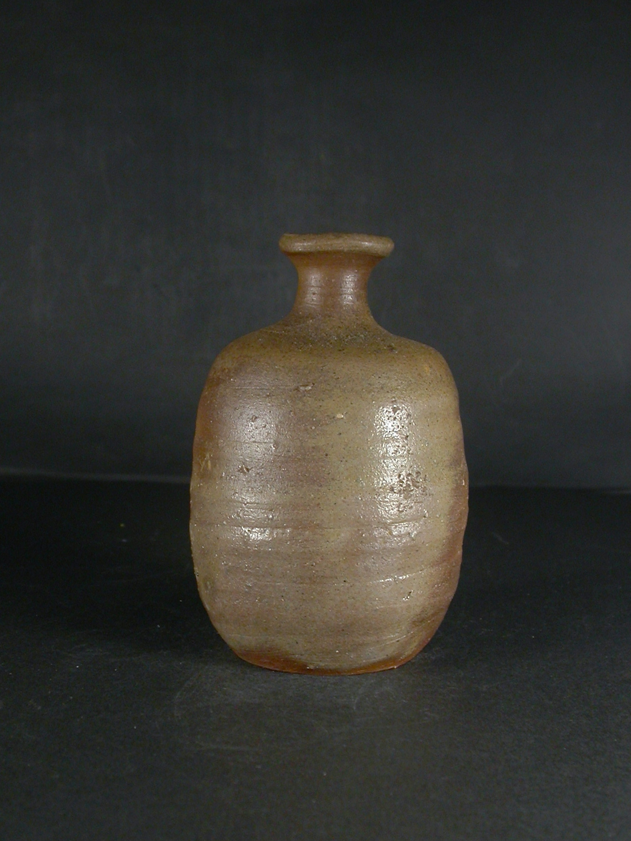 月間特価品　備前焼　登窯　備前市無形文化財　佐藤　苔助　共箱付き黄ゴマ徳利７