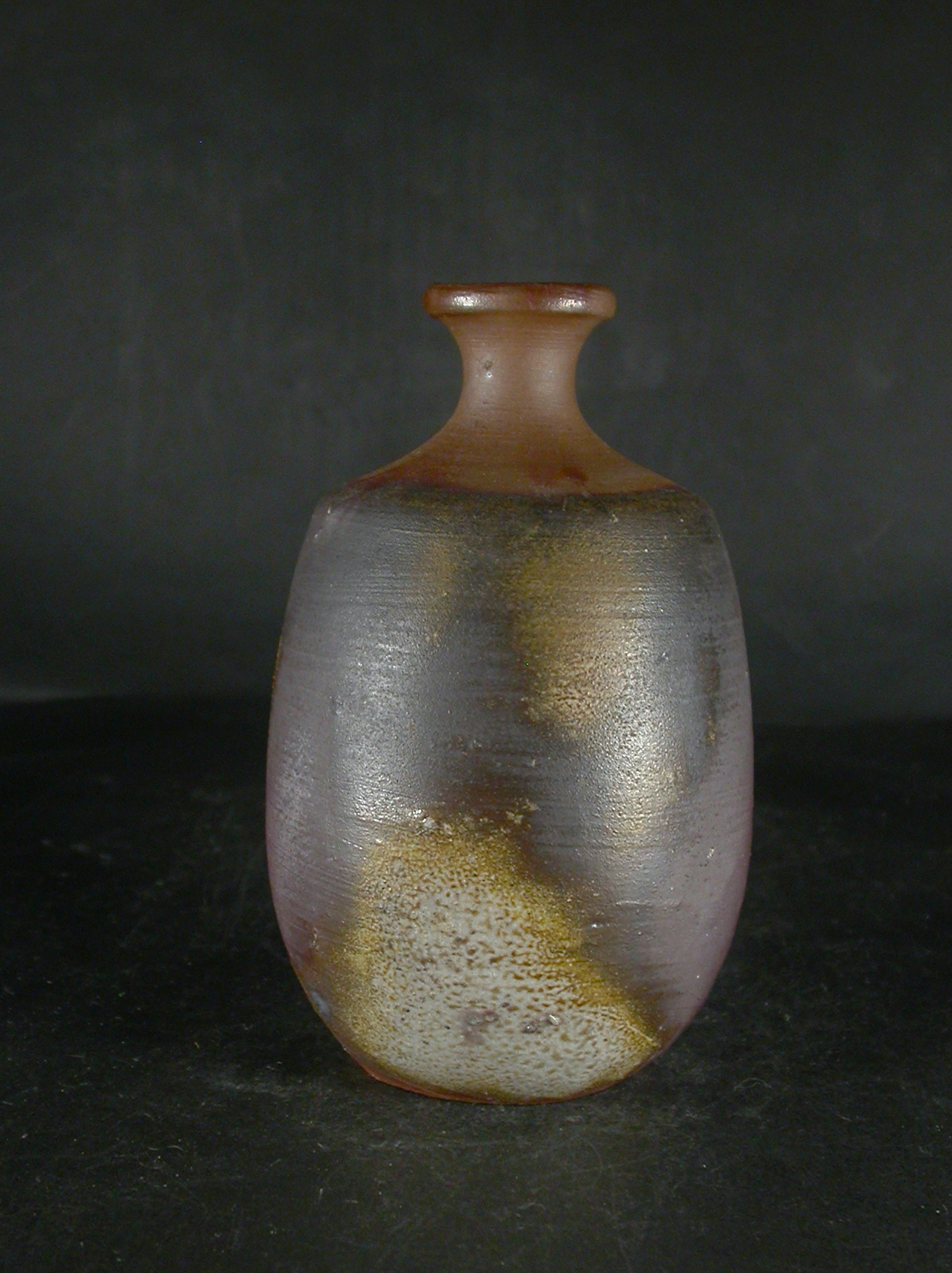 ◆備前 緋襷壺 『松井興之』作 岡山県重要無形文化財保持者◆ ◇備前 緋襷壺 『松井興之』作 岡山県重要無形文化財保持者