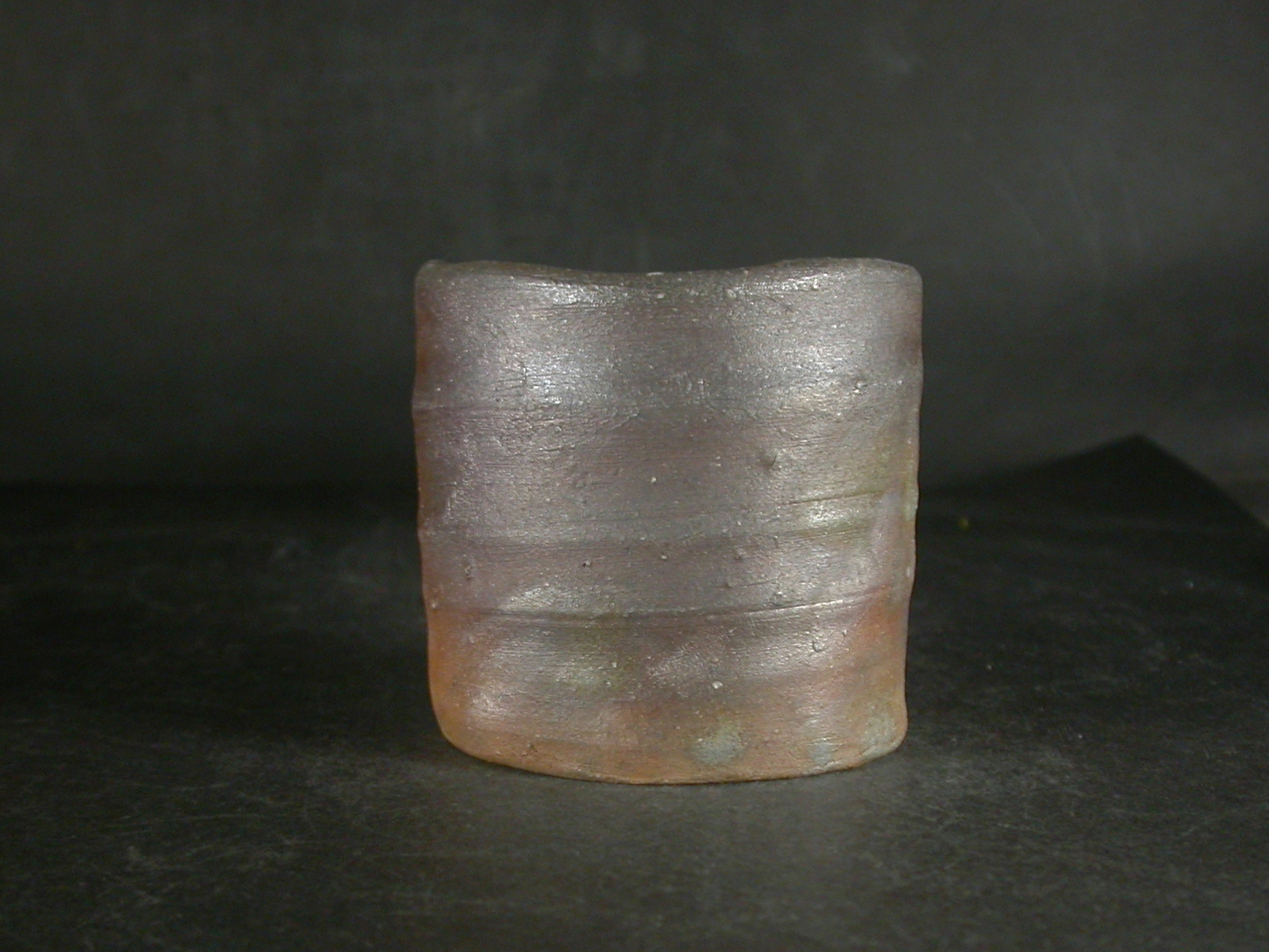 備前焼　登窯　備前焼若手作家　中村　和樹　最新作金彩・桟切・黄ゴマフリーカップ１６