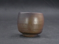 月間特価品　備前焼　登窯　備前焼中堅作家　竹内　靖之（山本）　最新作金彩・焦げ茶のゴマぐい呑１８