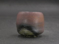 月間特価品　備前焼　登窯　備前焼中堅作家　竹内　靖之（山本）　最新作黒・黄ゴマぐい呑２２