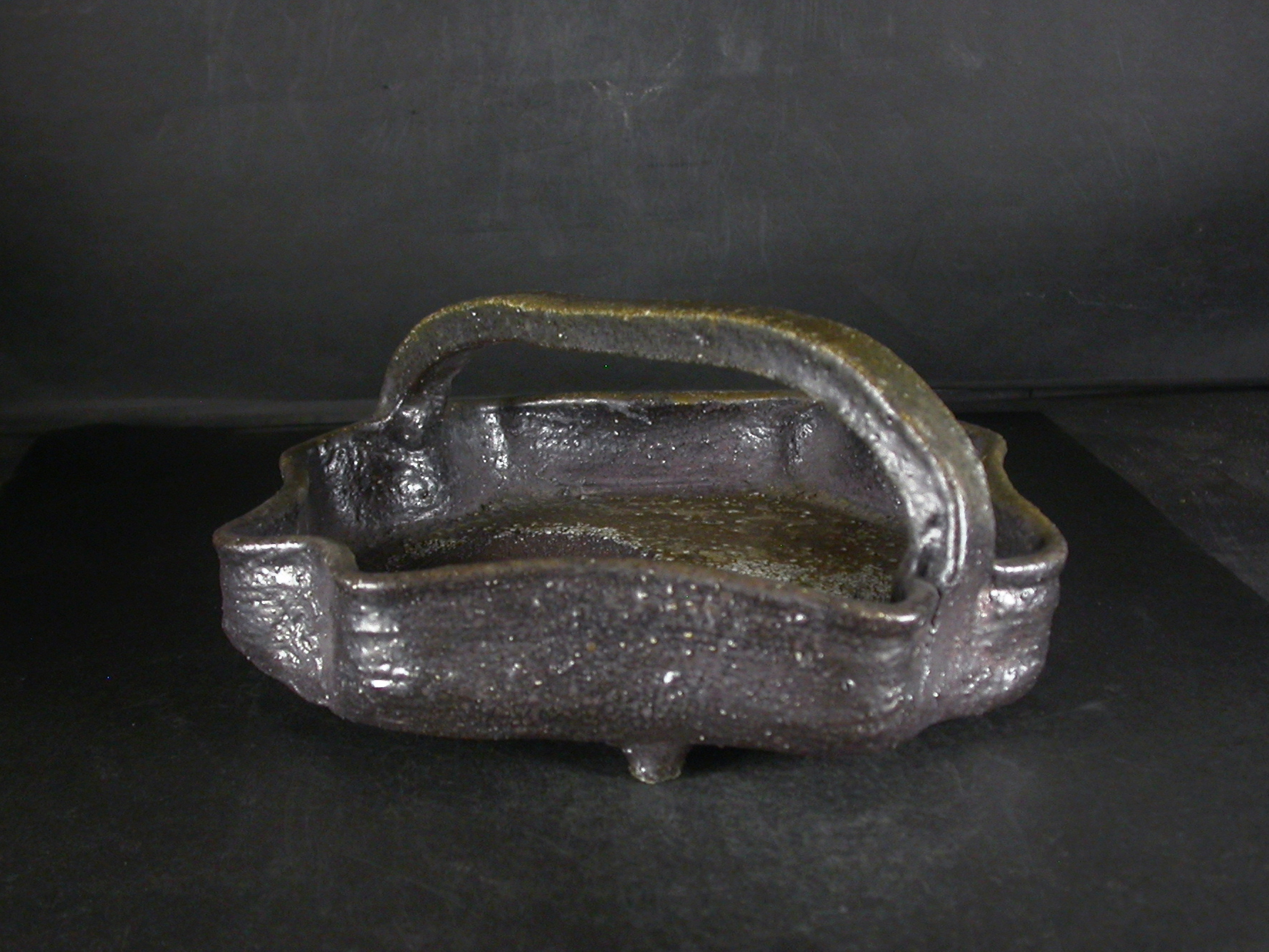 備前焼　穴窯　備前焼物故作家　小山　日出男　伊部手黄ゴマ黒備前手鉢１７