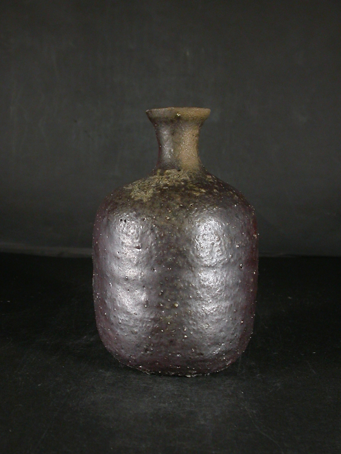 備前焼　穴窯　備前焼物故作家　小山　日出男　伊部手黄ゴマ黒備前徳利３７