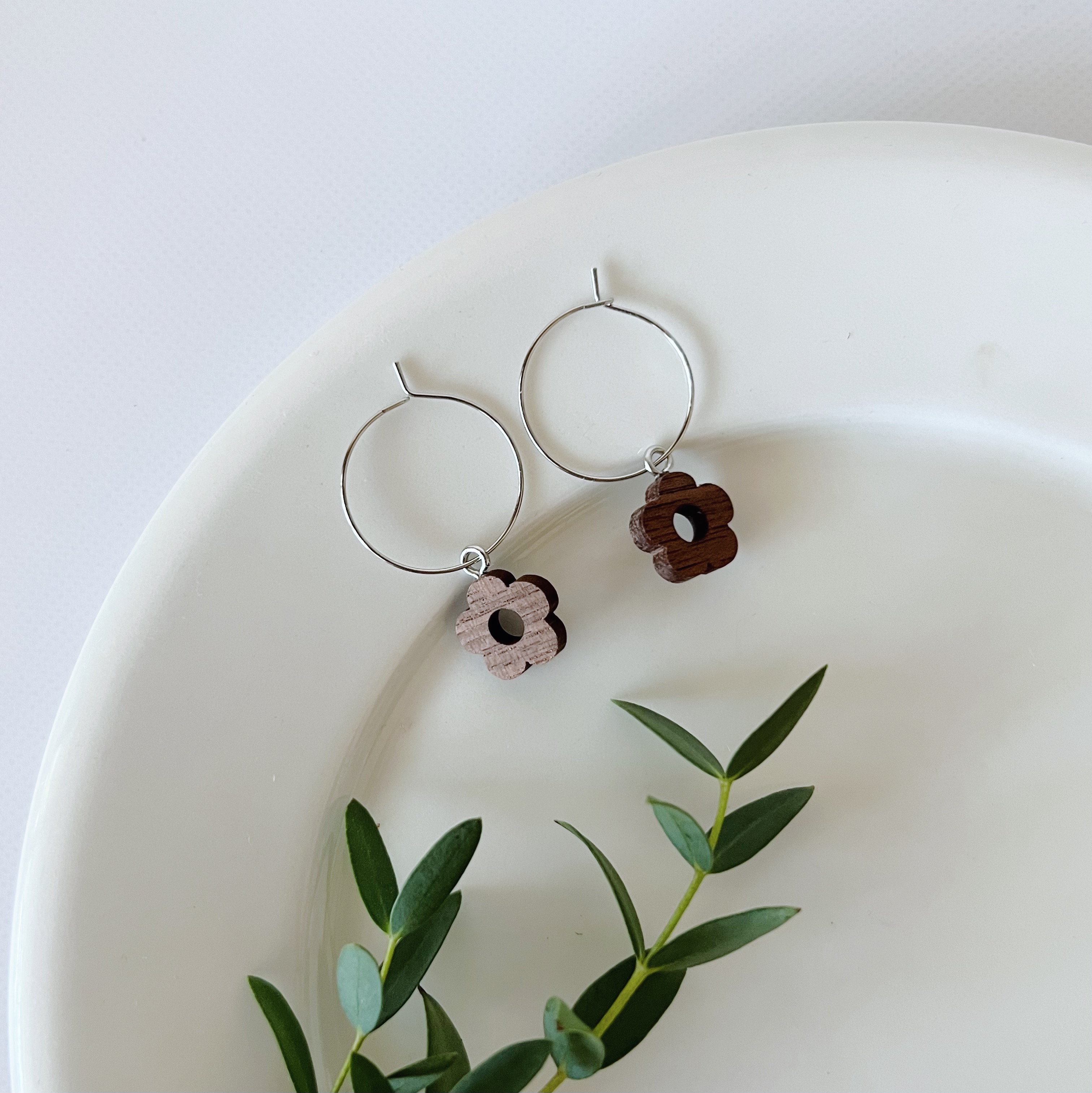 KUKKA フープピアス　1.2cm　ウォールナット