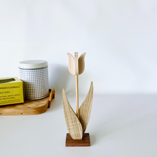 チューリップ　スタンドタイプ　小サイズ　セン（白木）