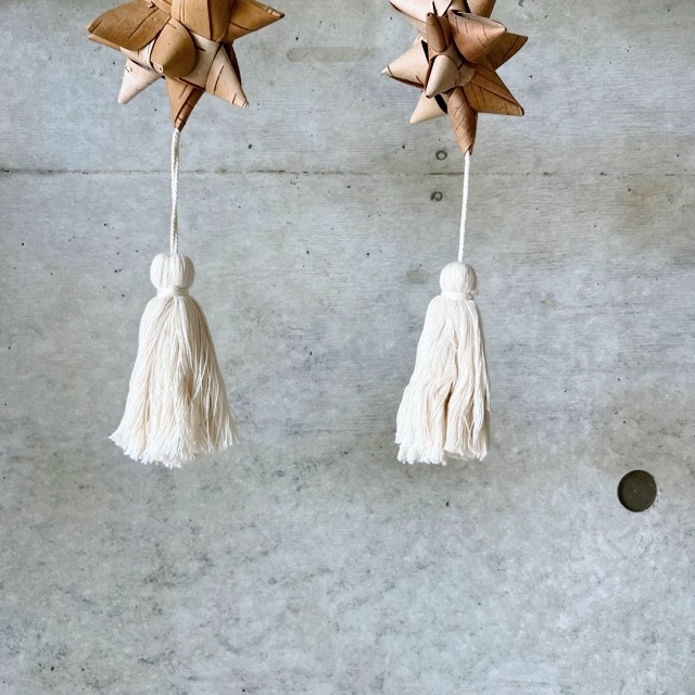白樺の星 タッセル付きオーナメント