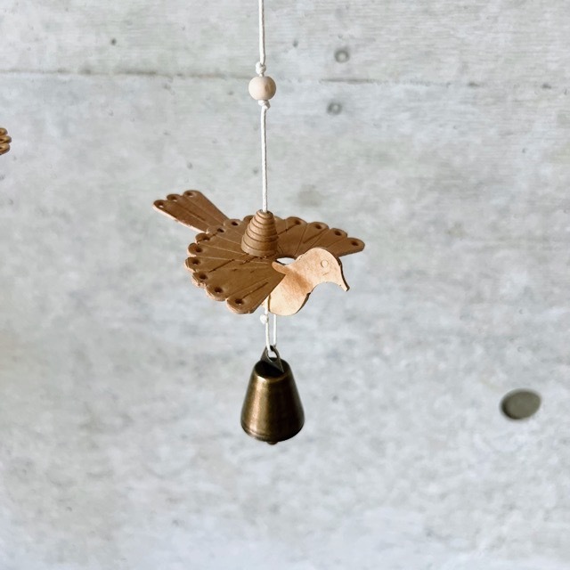 白樺の鳥 ベル付きオーナメント