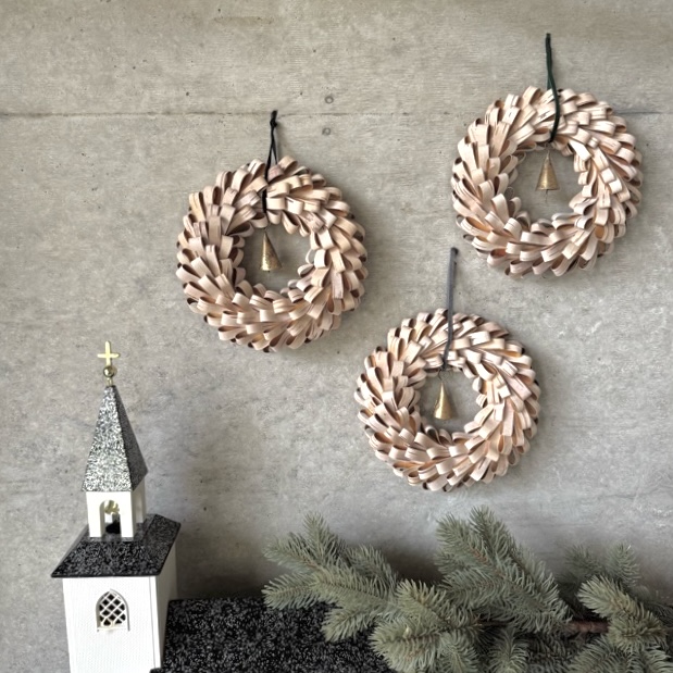 白樺のループリース　小（直径18ｃｍ）　リボン細め