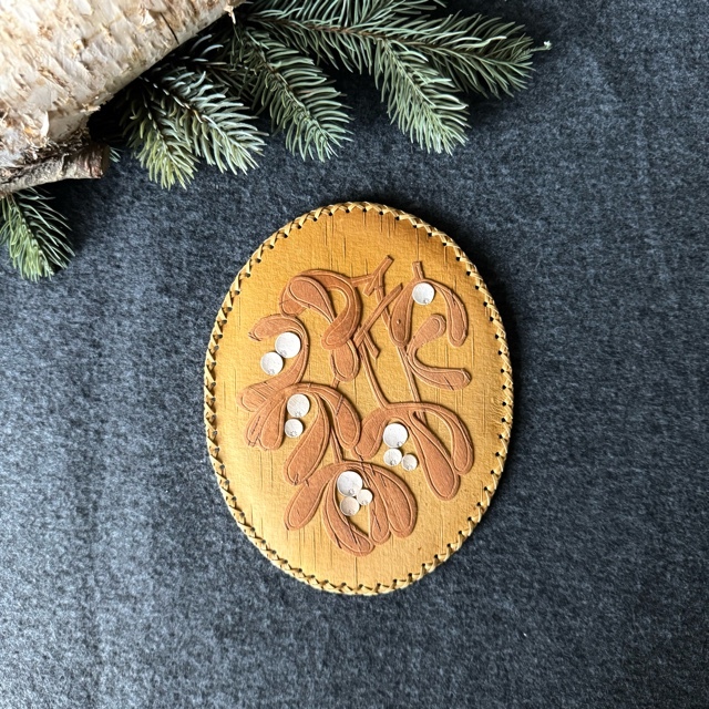 ヤドリギ壁掛け　楕円