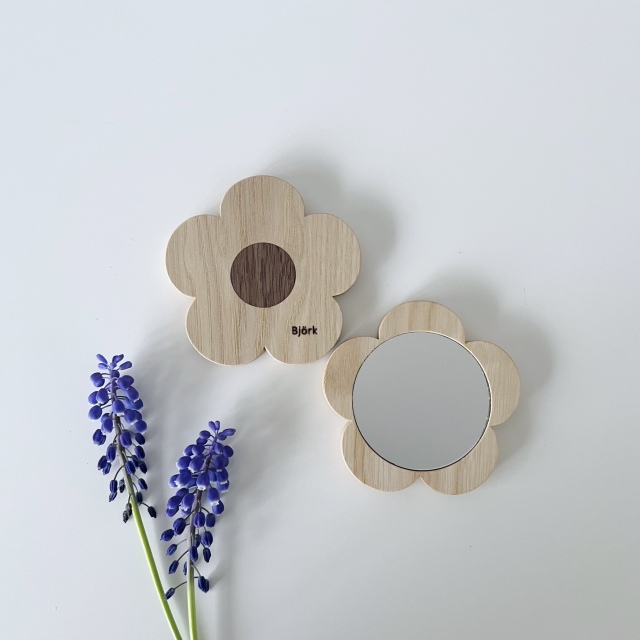 KUKKA 手鏡 　せん（焦げ茶芯）