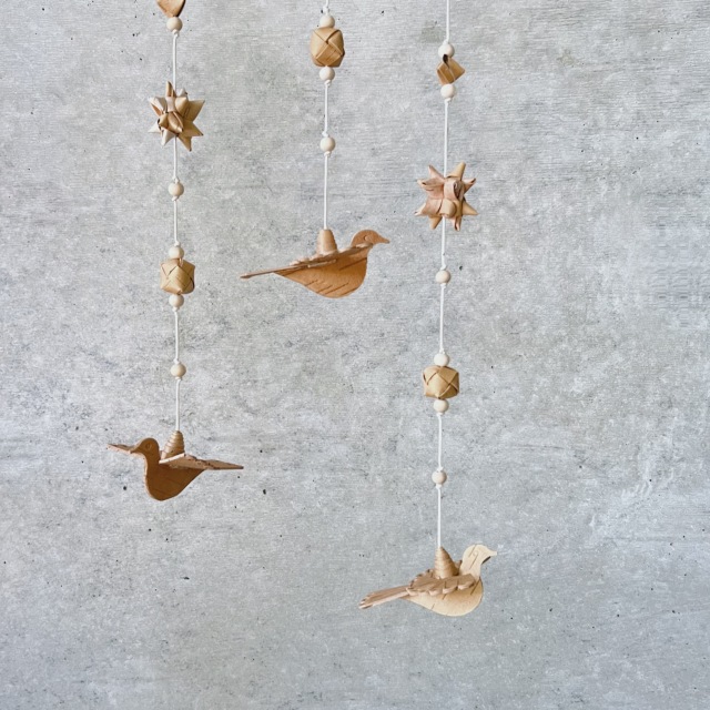 白樺　鳥のオーナメント