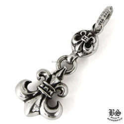 クロムハーツBSフレアチャーム|クロムハーツ通販専門店ブラック  