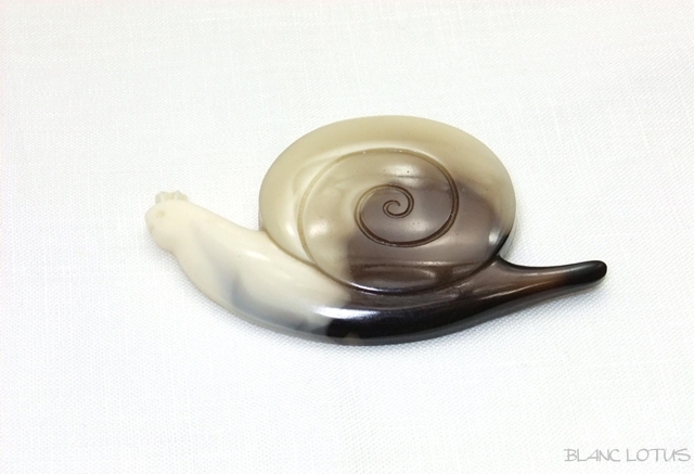 ヴィンテージブローチ 茶色いかたつむり