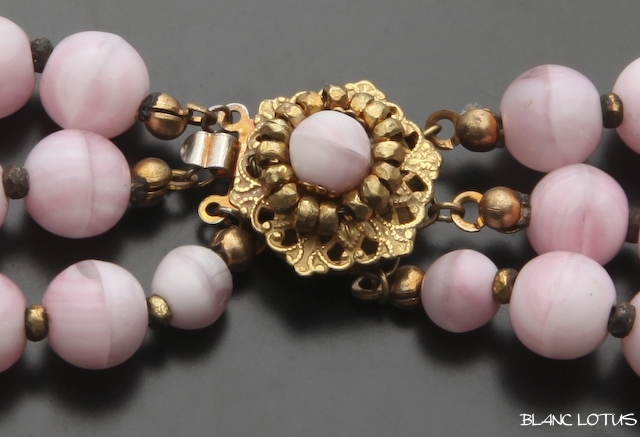 Miriam Haskell（ミリアム・ハスケル） 淡いピンクの3連ネックレス 