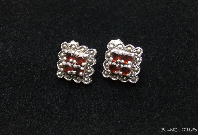 ガーネットとスターリングシルバーのピアス