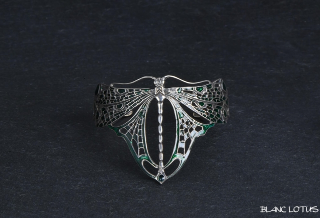 アールヌーボー　ドラゴンフライのブレスレット